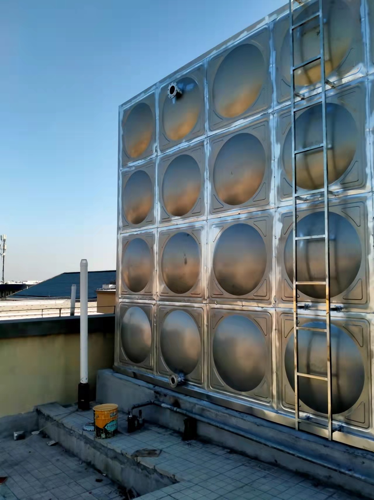 不銹鋼水箱出水口-渠泉泵業 不銹鋼水箱出水口-渠泉泵業
